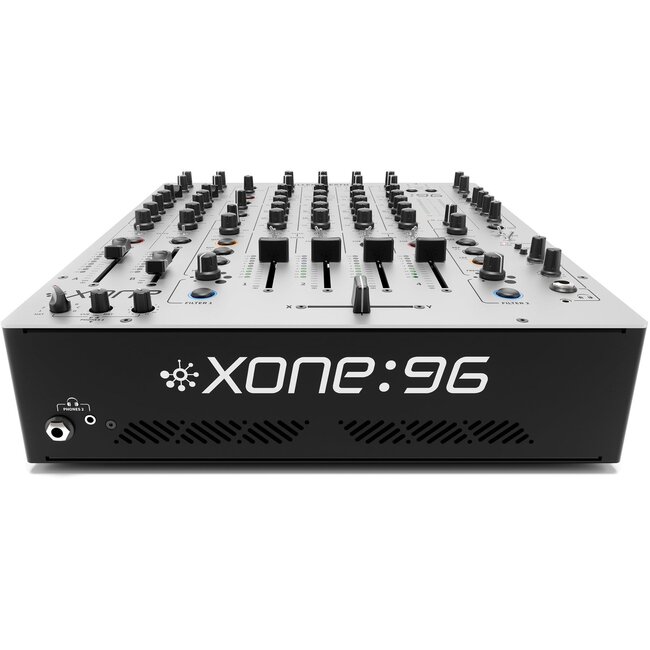 A&H - XONE:96 Club & DJ mixer