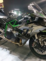 Apple Kawasaki Ninja H2R