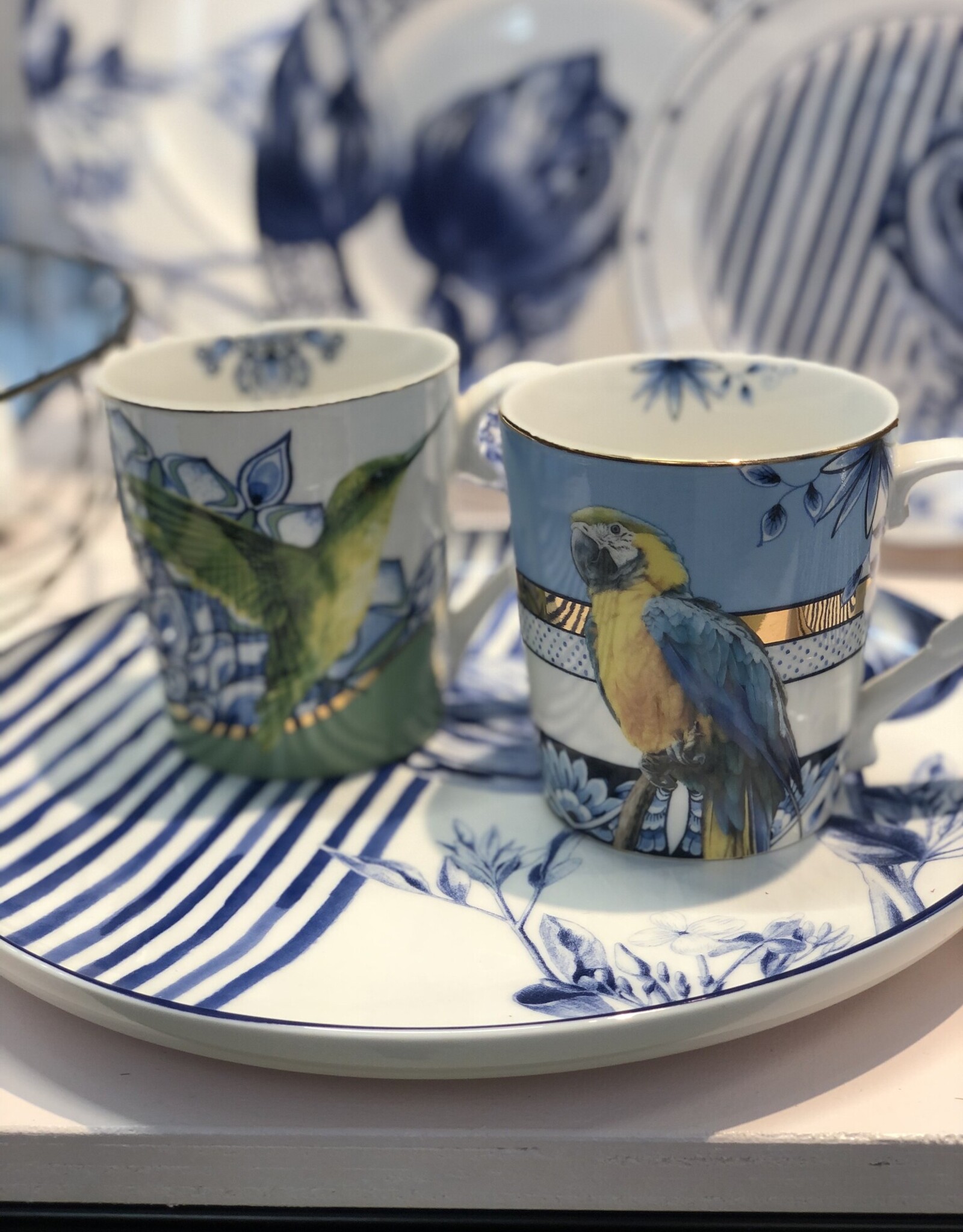 Heinen Delfts Blauw Mok papegaai en kolibrie - set van 2