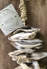 Eigen en anders Schelpenkoord  oesterschelp- Ibiza Eigen en anders Schelpenkoord  oesterschelp- Ibiza