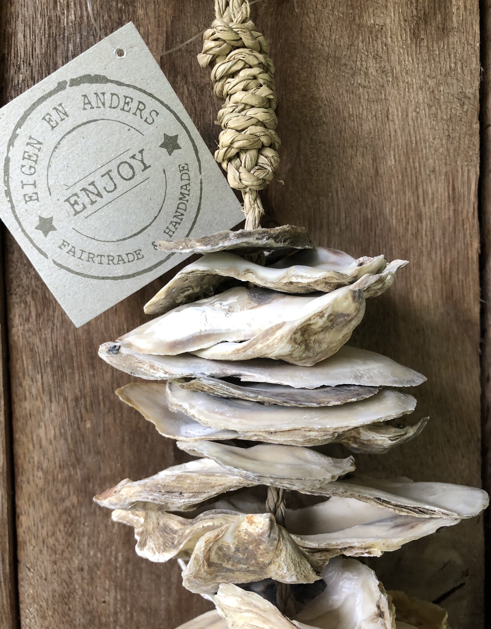 Eigen en anders Schelpenkoord  oesterschelp- Ibiza