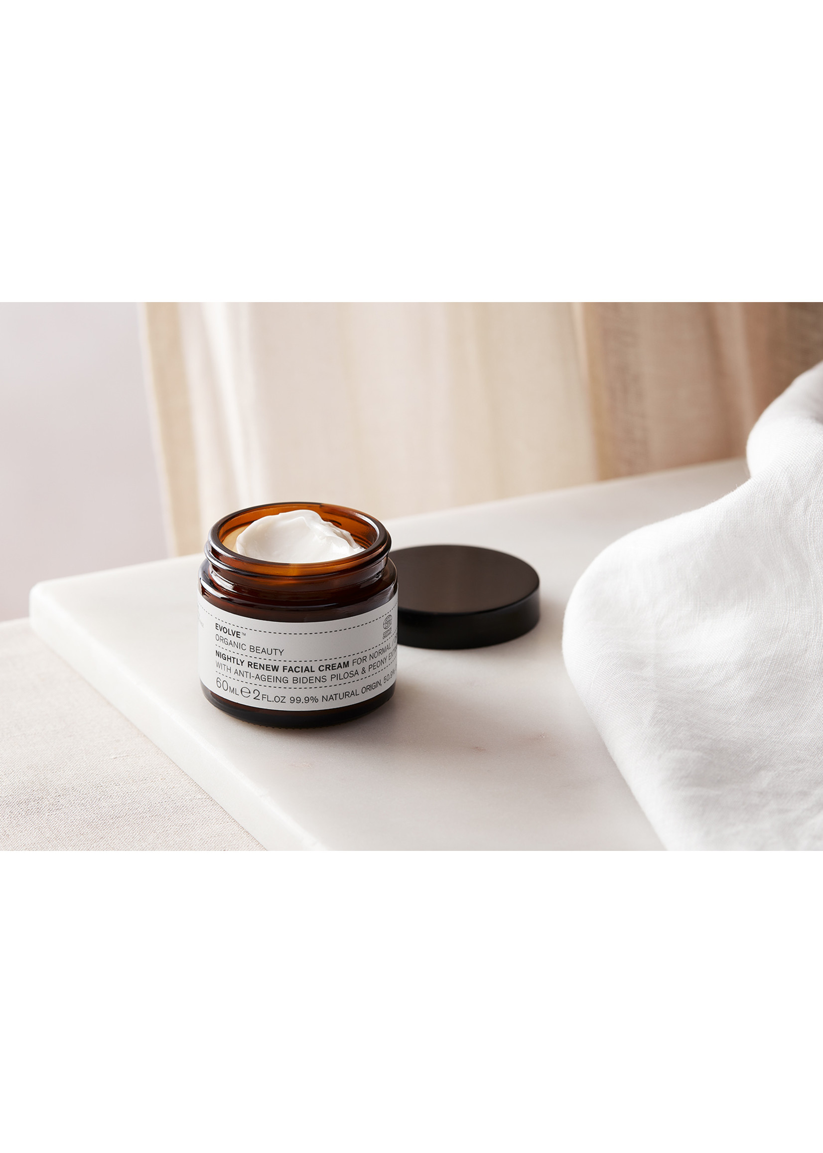 Evolve Organic Beauty  Nightly renew facial cream