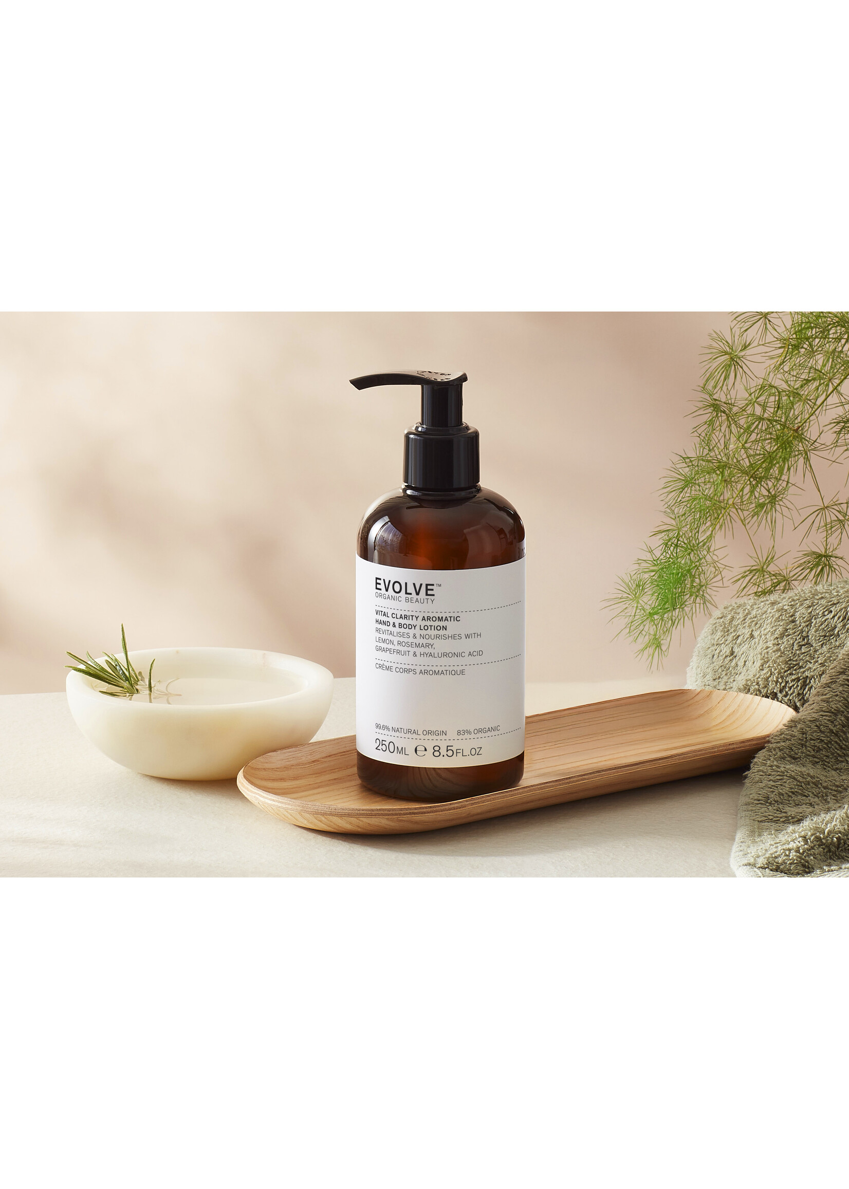 Evolve Organic Beauty  VITAL CLARITY AROMATIC HAND & BODY WASH