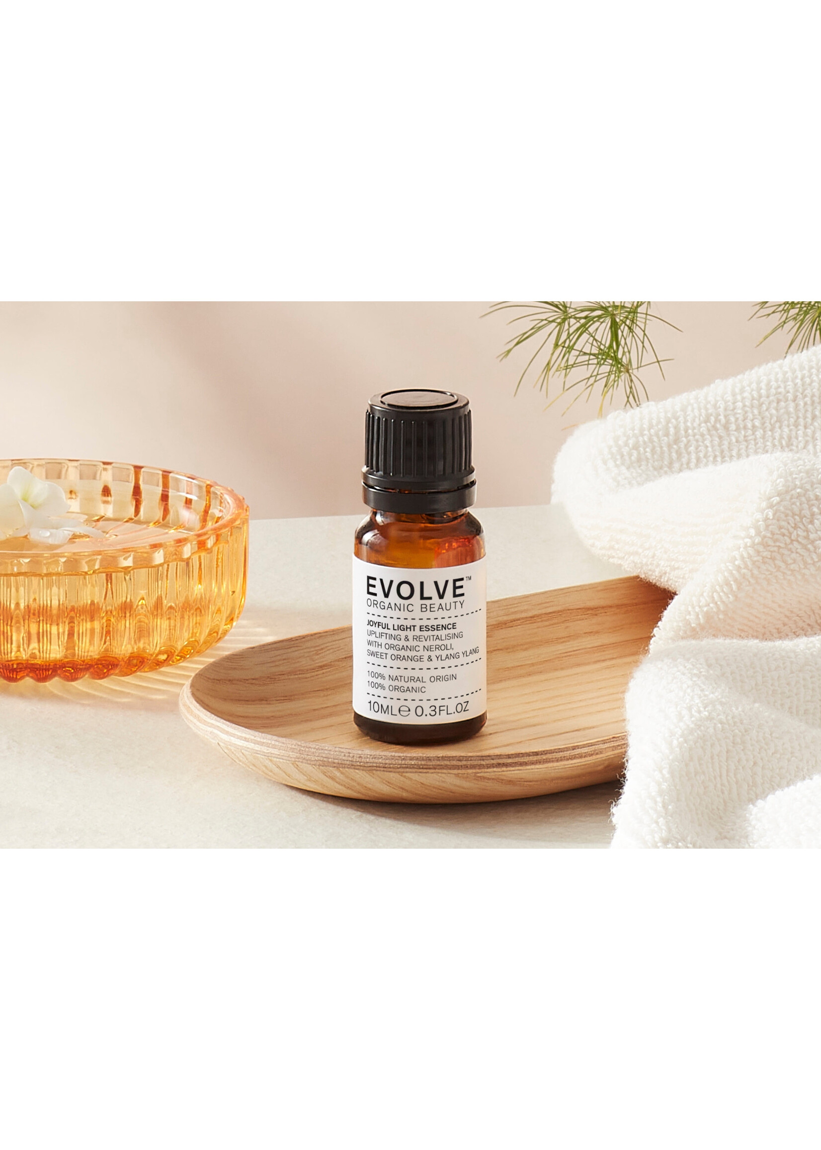Evolve Organic Beauty  Joyful Light Essence