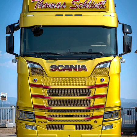 SCANIA