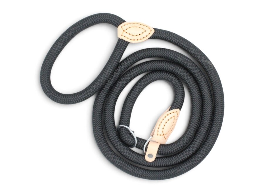 Nylon Retrieverlijn voor Honden | Rond Gevlochten Hondenlijn met Verstelbare Leren Stop | 1,5 of 1,8 meter | 14 of 16 mm | 7 Kleuren
