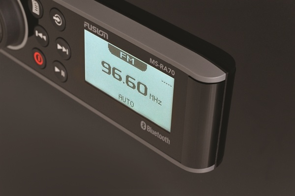 Fusion MS-RA70 FM/USB/Bluetooth, foto 2 van 3