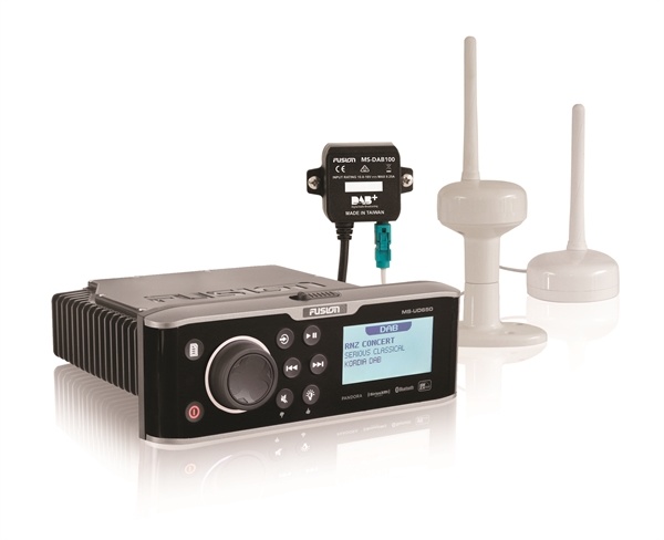 Fusion MS-DAB100A DAB+ Module met Antenne