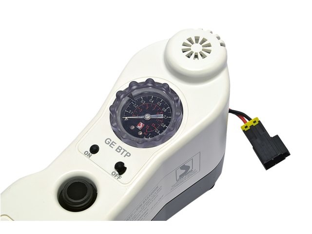 Bravo Luchtpomp elektrisch met manometer, foto 4 van 4