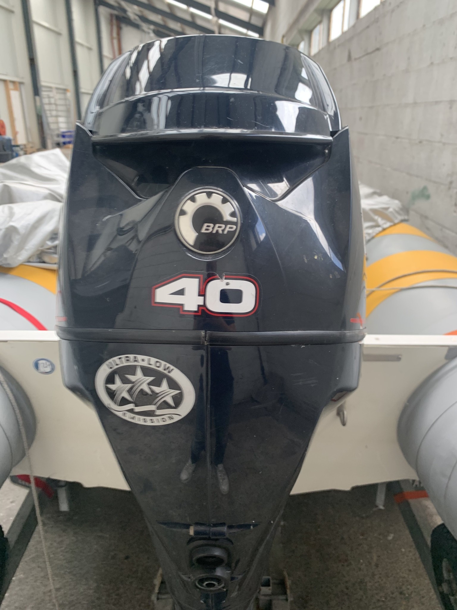 INRUIL! SILLINGER 400 MET 40 PK EVINRUDE E-TEC