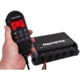 Raymarine Ray90 Black Box marifoon (incl bedrade handset, passieve speaker en 40cm kabel)