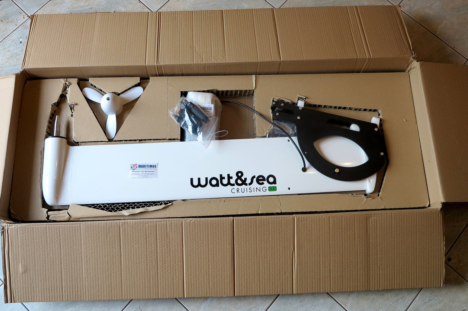 Watt & Sea Hydrogenerator cruising 300 12/24V 300W