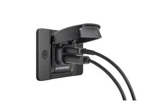 Scanstrut Flip Pro snellader waterdicht IPX4 USB-A en USB-C aansluiting 12 - 24 V met montageplaat