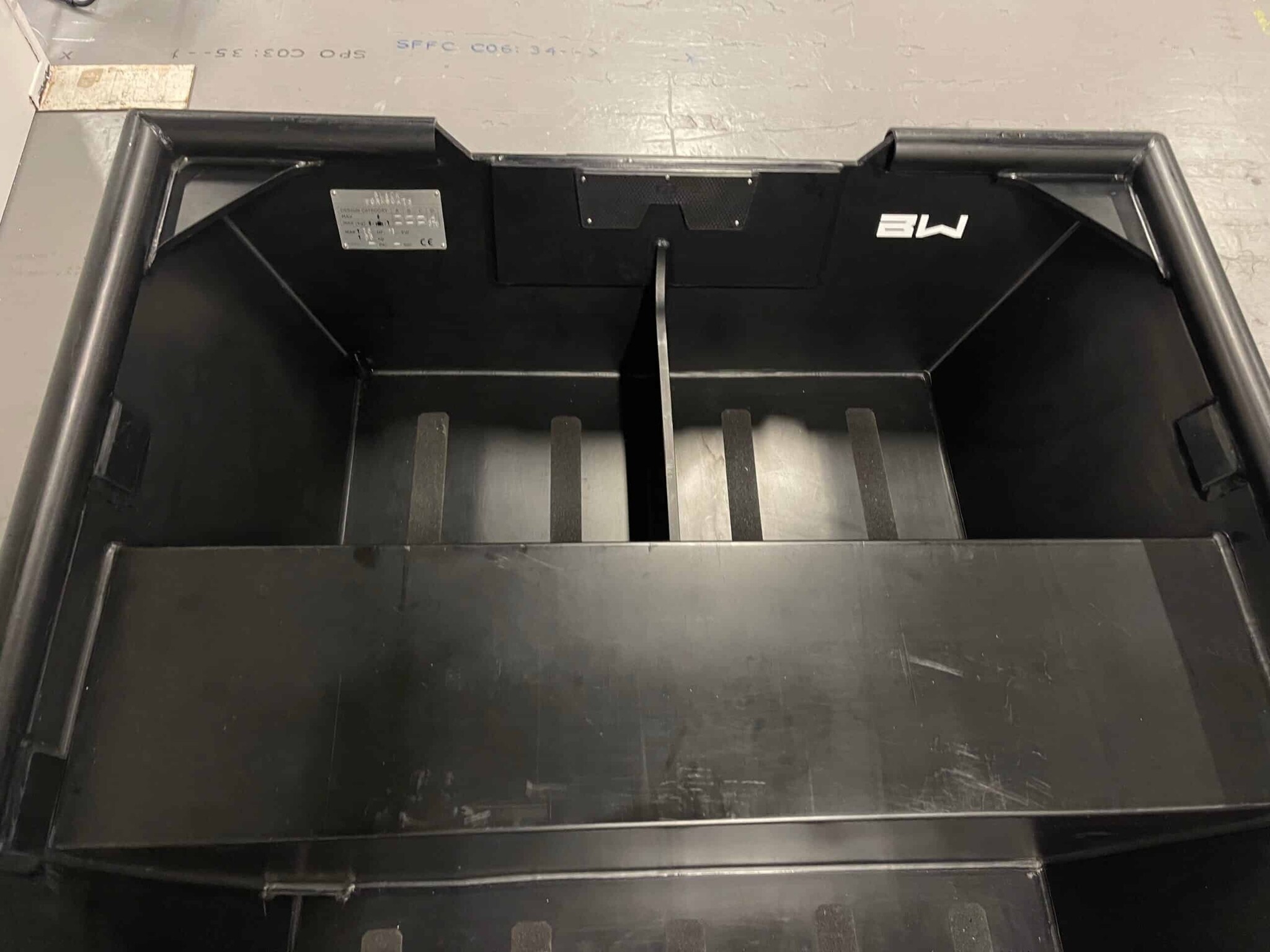 Black Workboats Blackjon 400