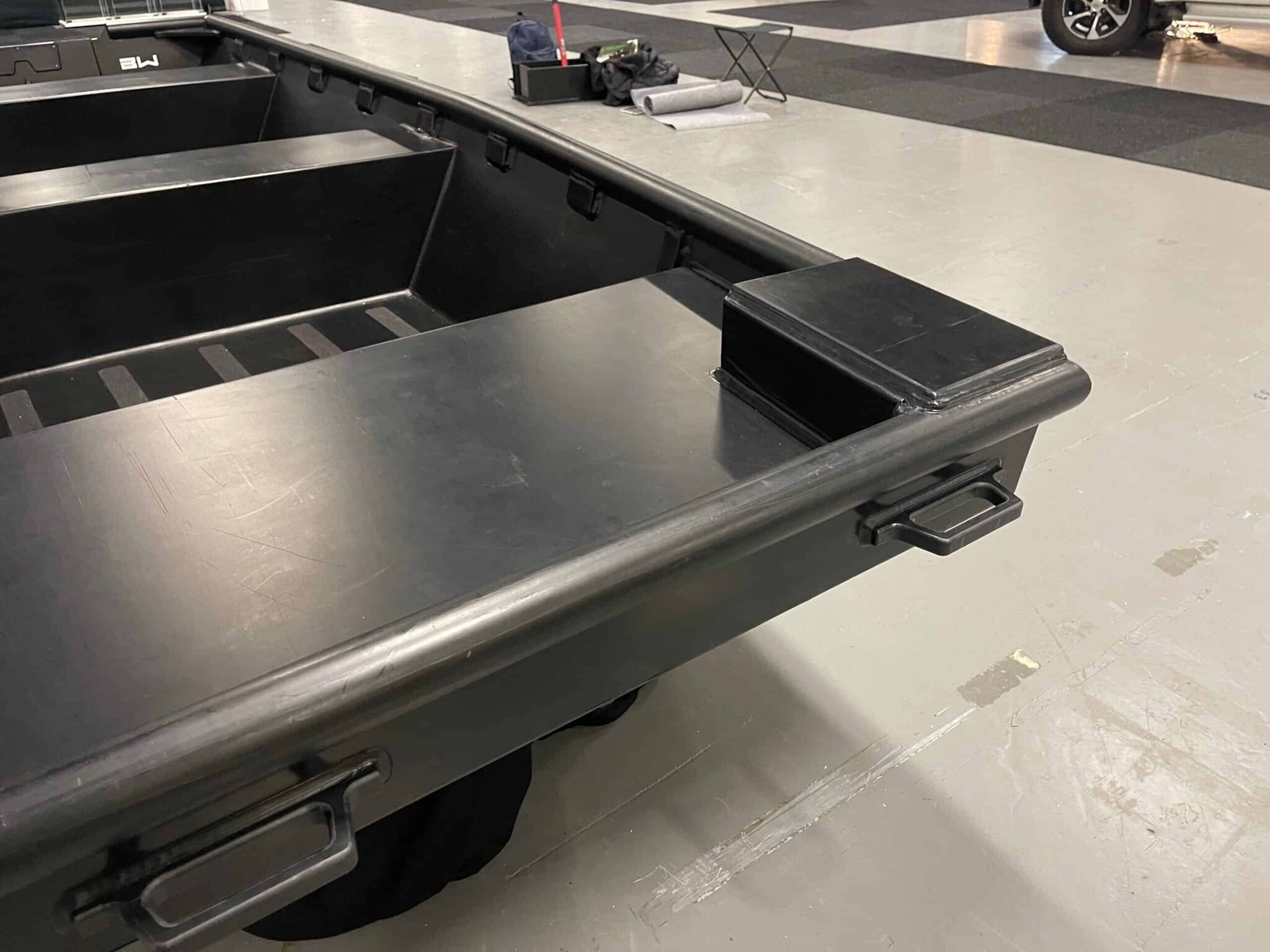 Black Workboats Blackjon 400