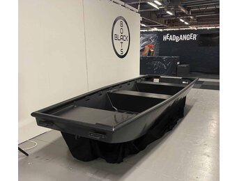 Black Workboats Blackjon 400