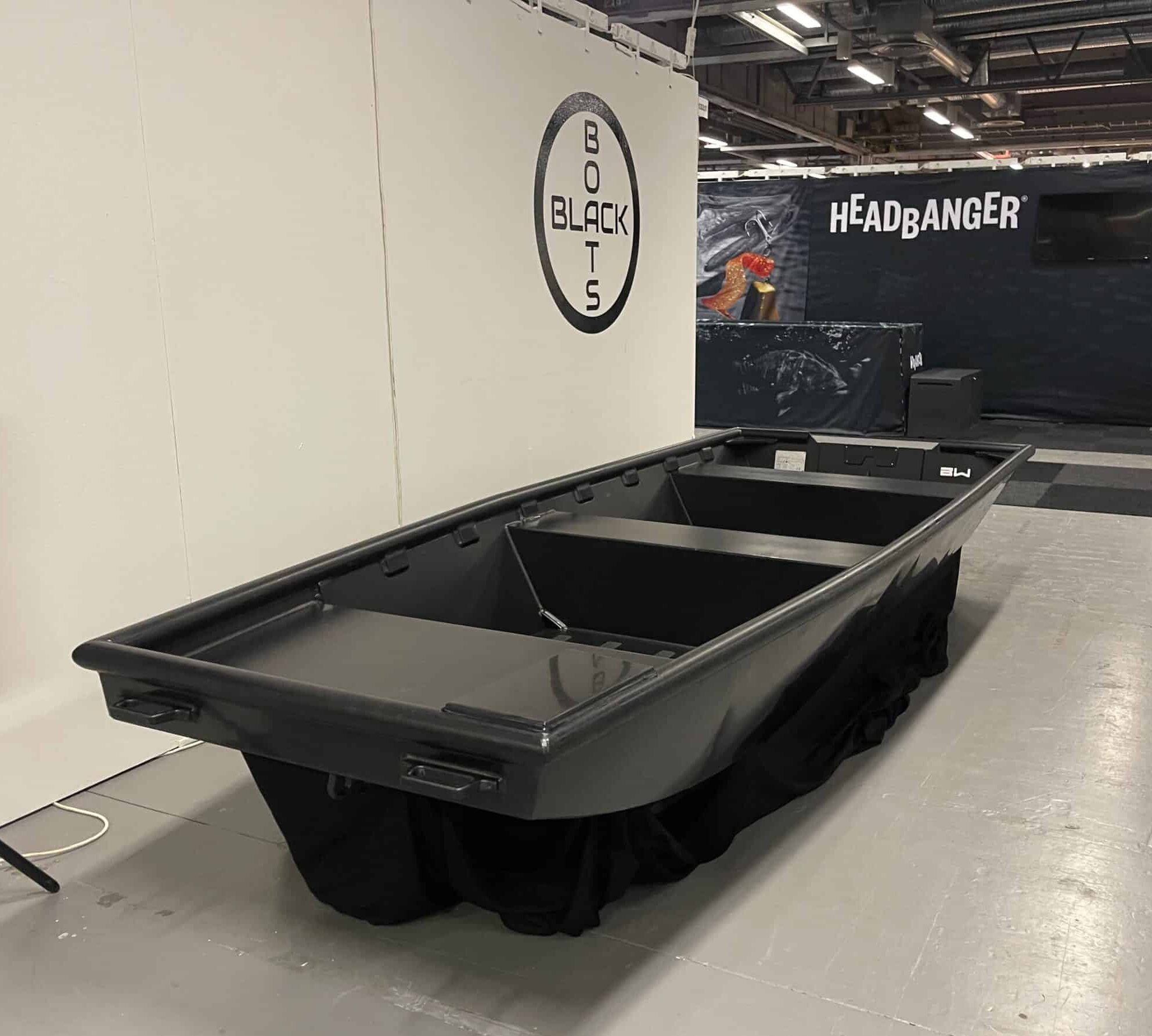 Black Workboats Blackjon 400