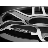 JL Audio M6 Subwoofer (10-inch / 250 W) Grijs Metallic