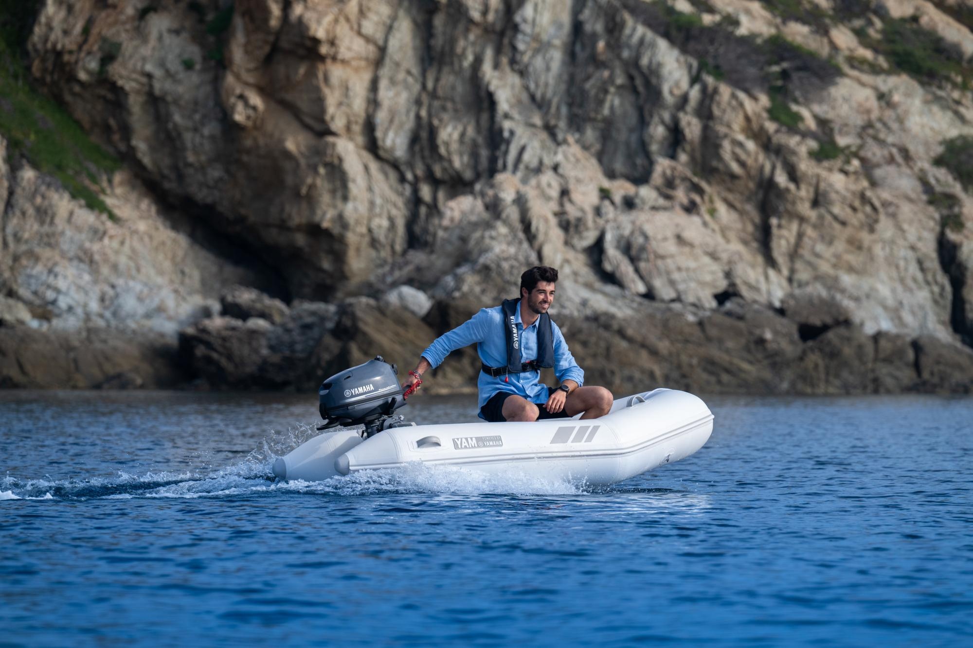 Yamaha YAM 240T met houten vloerdelen
