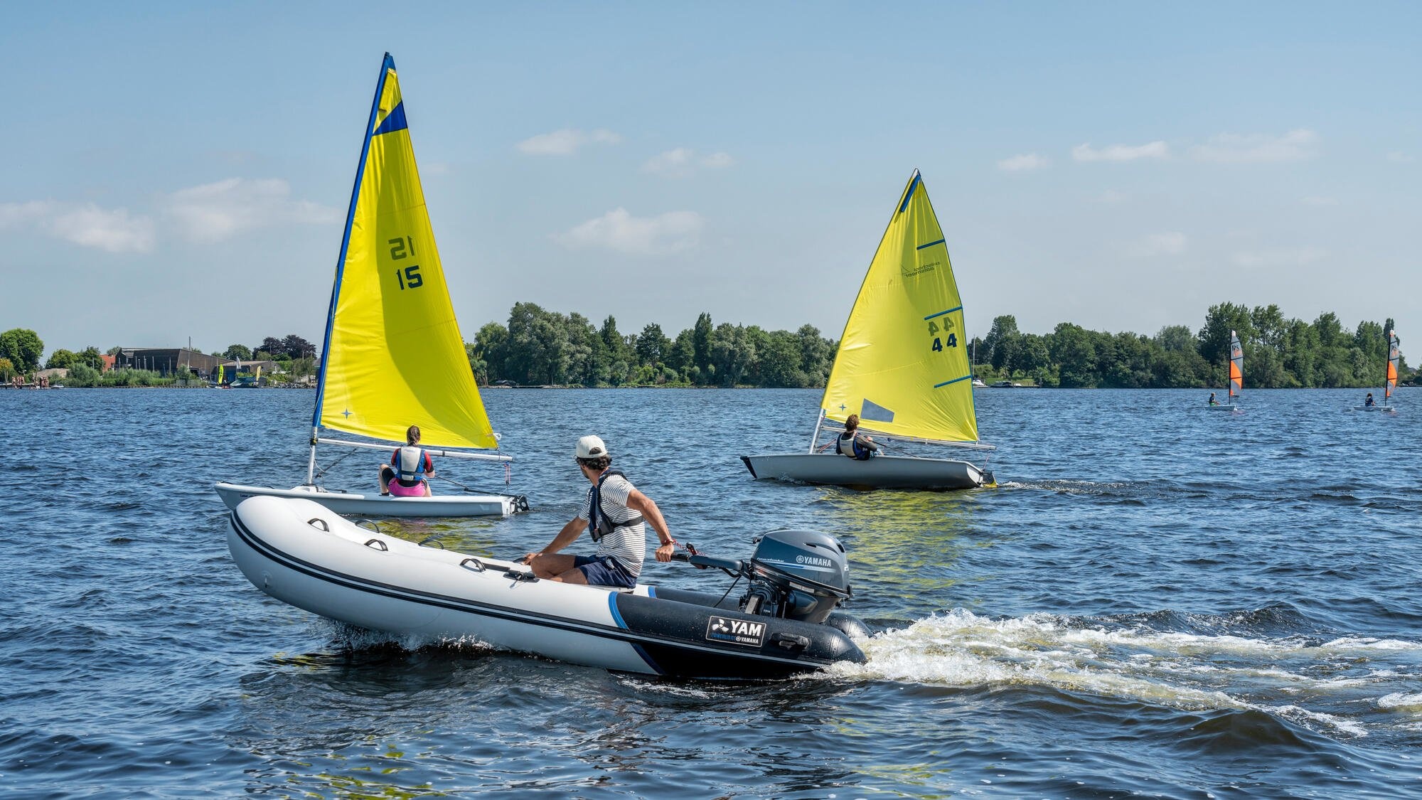 Yamaha Showroommodel Yam 380S rubberboot met aluminium vloerplaten op=op