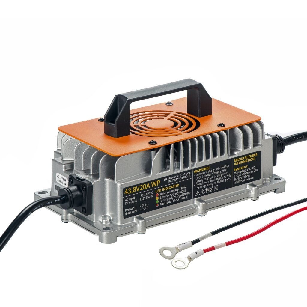 43.8V20A Lithium acculader waterdicht (IP65)