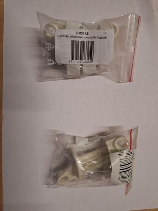 RM69 Scharnieren voor bril bajonet sluiting kunststof (2)