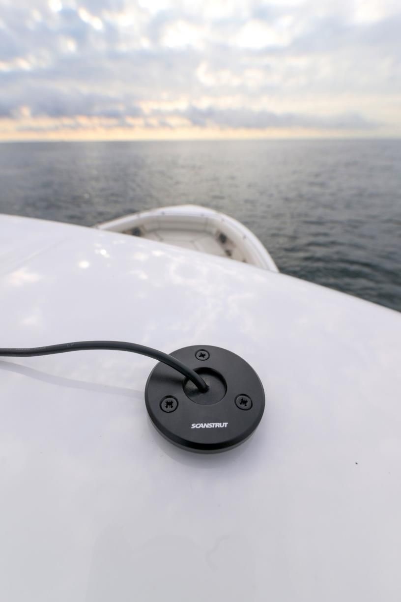 Scanstrut Dekdoorvoer LP kabel 2-8 mm en max connector 16 mm alu zwart