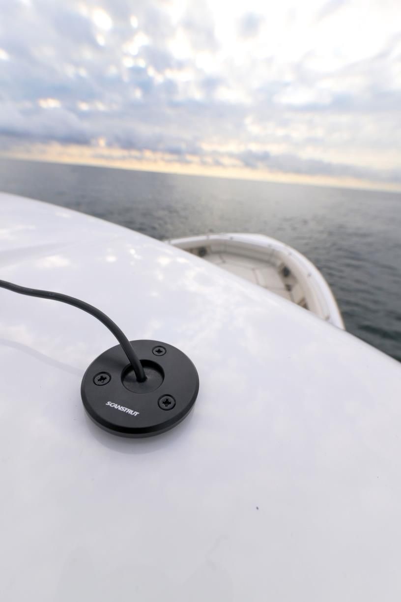 Scanstrut Dekdoorvoer LP kabel 2-8 mm en max connector 16 mm alu zwart