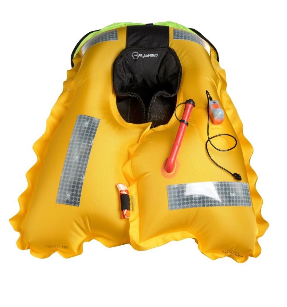 Crewsaver Reddingsvest Crewfit+ 180N Pro auto met licht & hood zwart