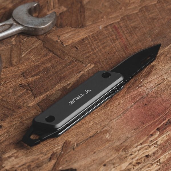True Zakmes Modern Keychain Knife