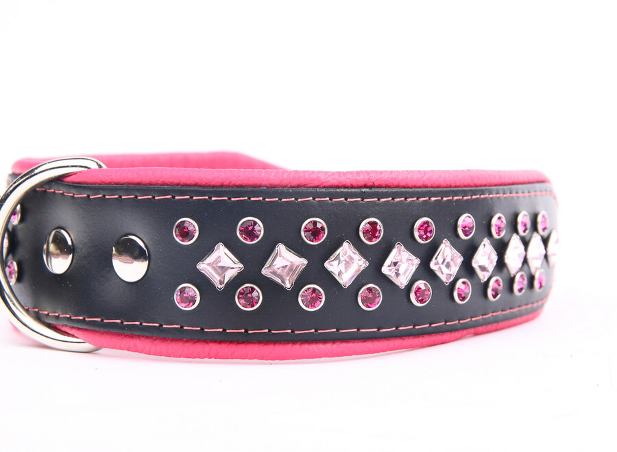 Lederhalsband mit Kristallen
