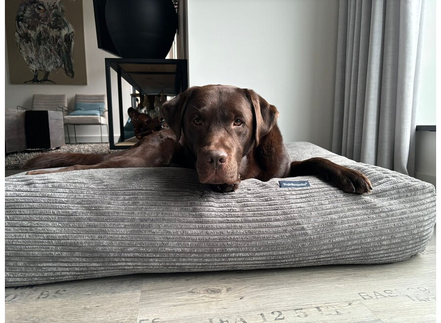 Lit pour chien gris souris giant velours côtelé medium