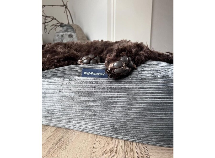 Lit pour chien gris souris double velours côtelé medium