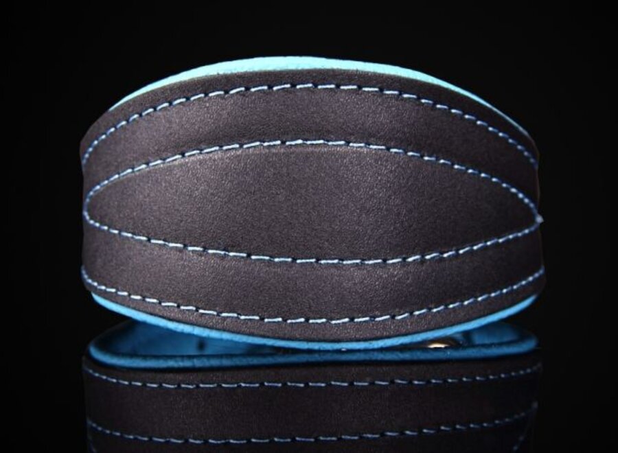 Leather dog collar greyhound