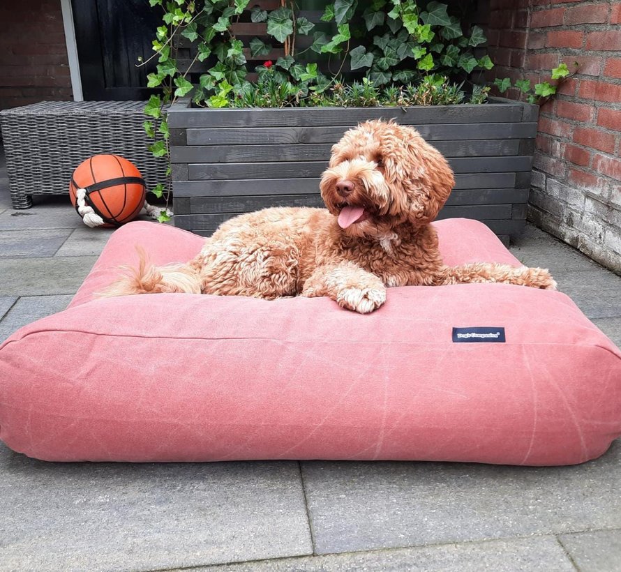 Dog bed Stone washed pale red