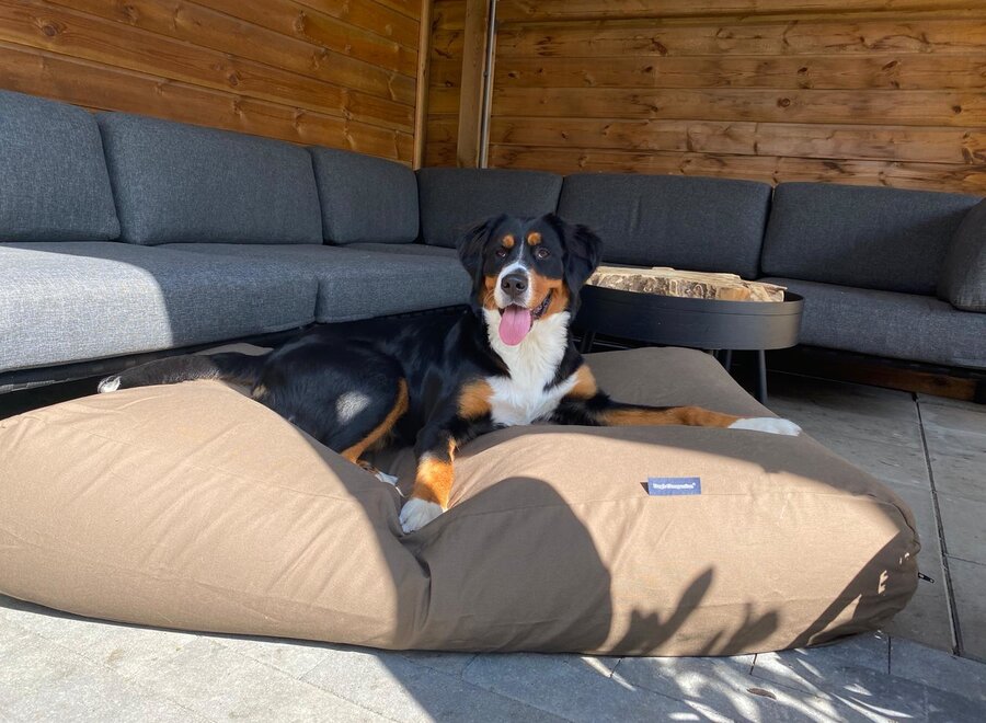 Dog bed taupe/brown