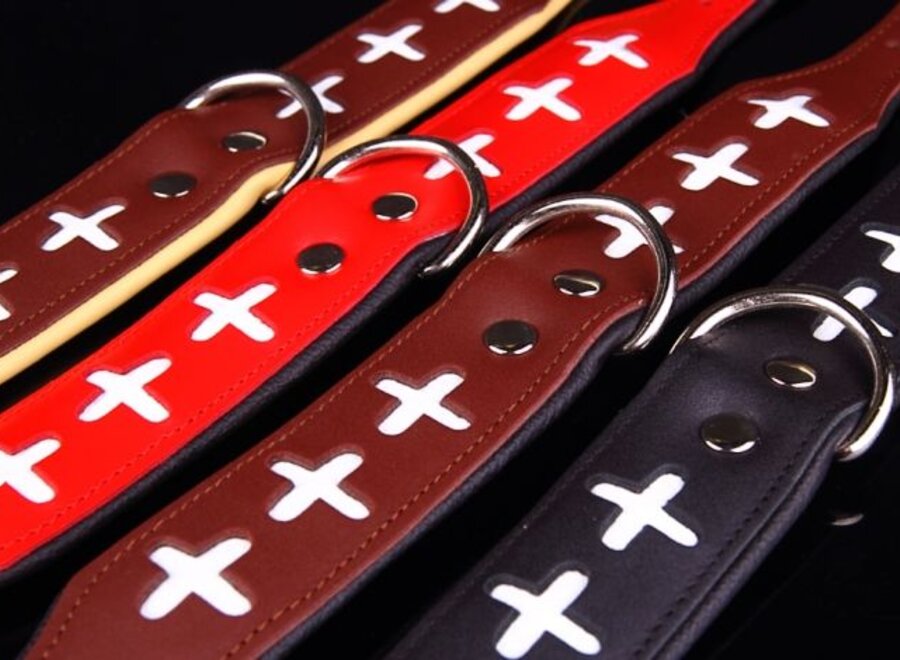 Swiss leather collar