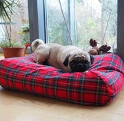 Dog's Companion Dog bed royal stewart small