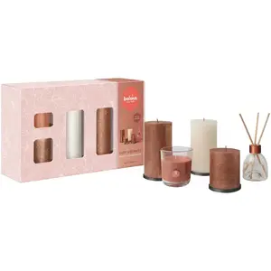 Bolsius kaarsen  Gift set Large Cozy Hideaway. Een set met 5 stuks heerlijke geuren