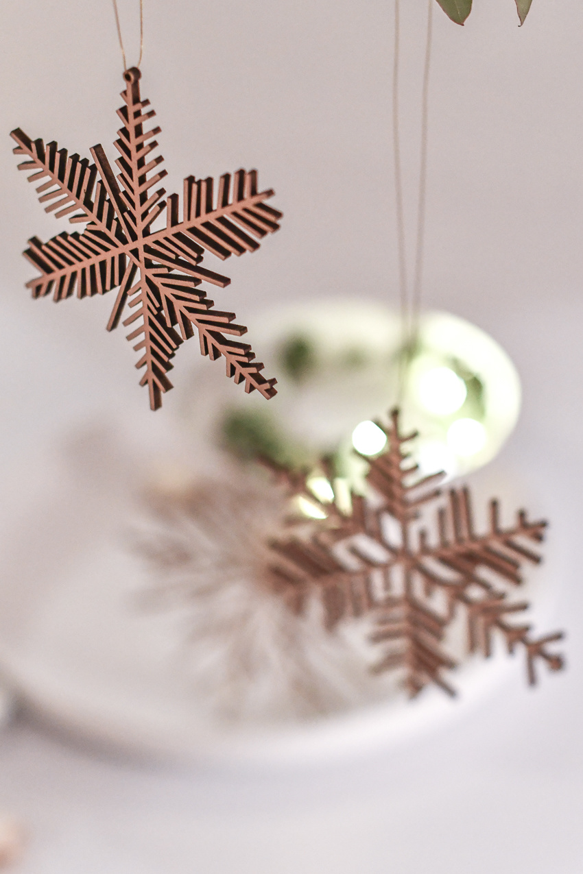 SCHNEEORNAMENT