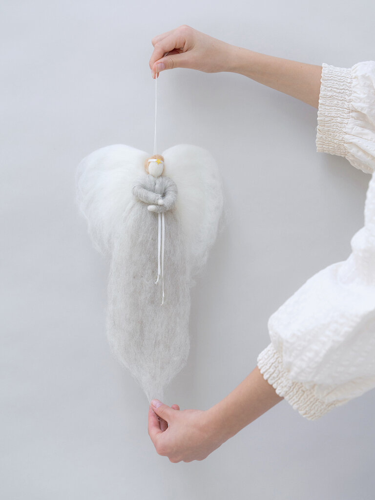 IRINI – Engel aus Merinowolle