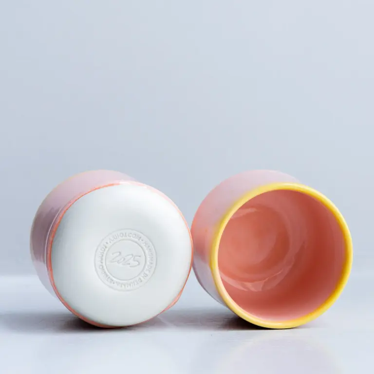 "Sip Cup" - Kleiner Becher von Arhoj