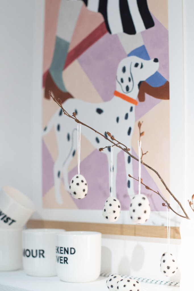 10er-Set Filzeier weiß mit schwarzen Punkten