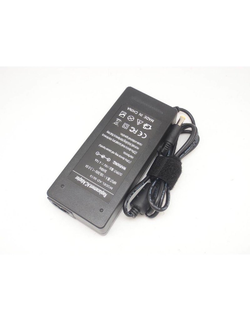 SAMSUNG AC Adapter 19V 4.74A 90W