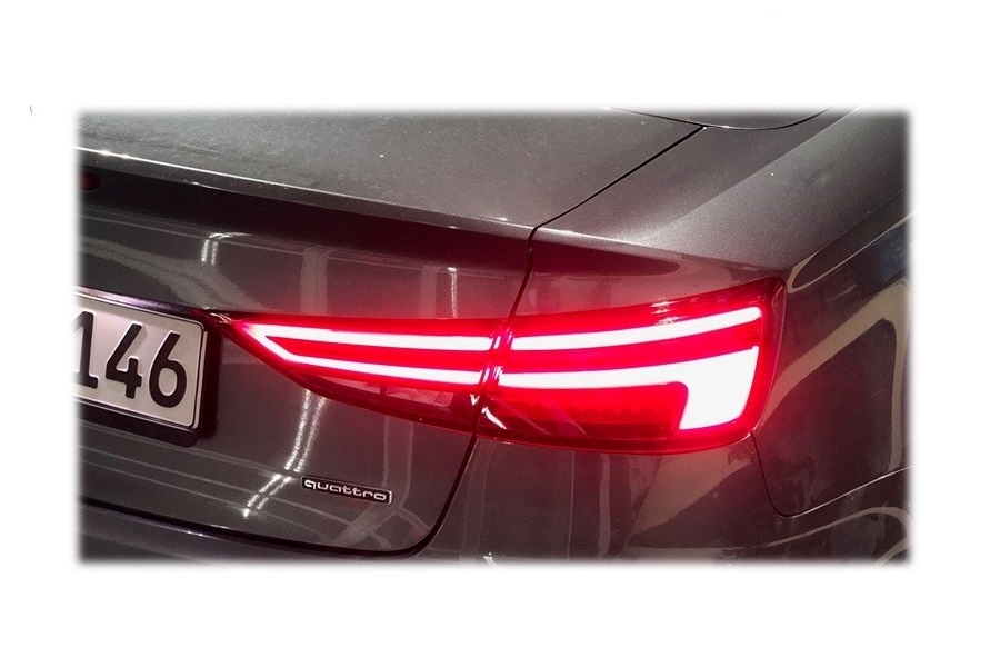 Audi TT 8S LED Heckleuchte rechts Schlussleuchte Rücklicht dynamischer  Blinker