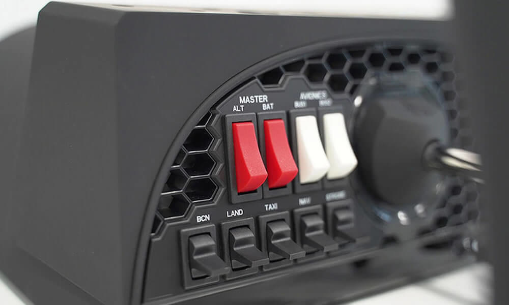 Switch panel op de Honeycomb Alpha Flight controls Honeycomb Alpha Flight Controls