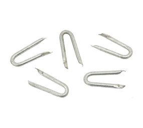 Agridiscounter Krammen verzinkt 5kg. 4.5x45 Agridiscounter Krammen verzinkt 5kg. 4.5x45