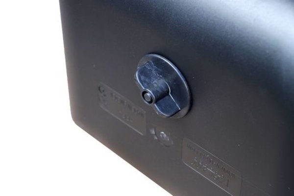 V-Plast Horse Sweden Voerbak/Drinkbak Anti-Mors 15 L V-Plast Horse Sweden Voerbak/Drinkbak Anti-Mors 15 L