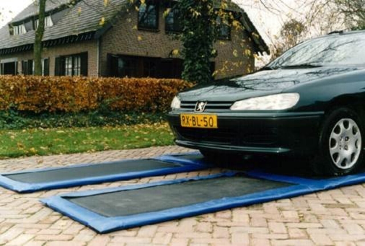 Agriprom Desinfectiemat met opvanghoes 180 x 90 cm Agriprom Desinfectiemat met opvanghoes 180 x 90 cm