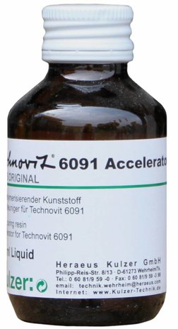 Technovit Technovit versneller 70 ml Technovit Technovit versneller 70 ml